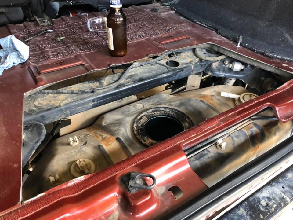 JK/JKU Fuel Tank Relocation / TJ Fuel Tank Swap It's a Jeep World